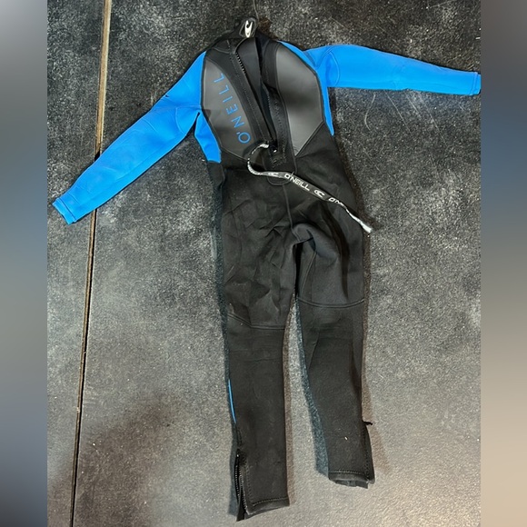 Kids Wetsuit size 6 - Picture 2 of 5